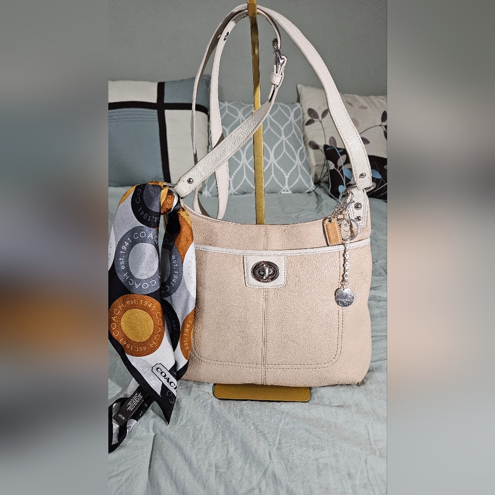 Coach Beige Shoulder Bag with Scarf and Wallet - Picture 6 of 15